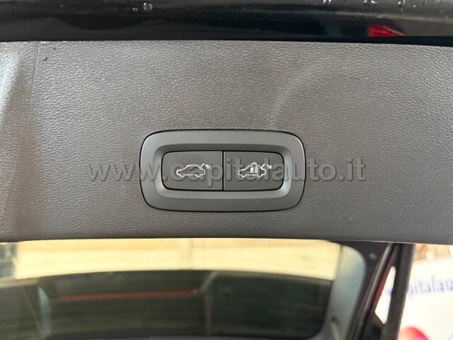 Volvo XC40 T4 Plug-in Hybrid auto NETTO 12500