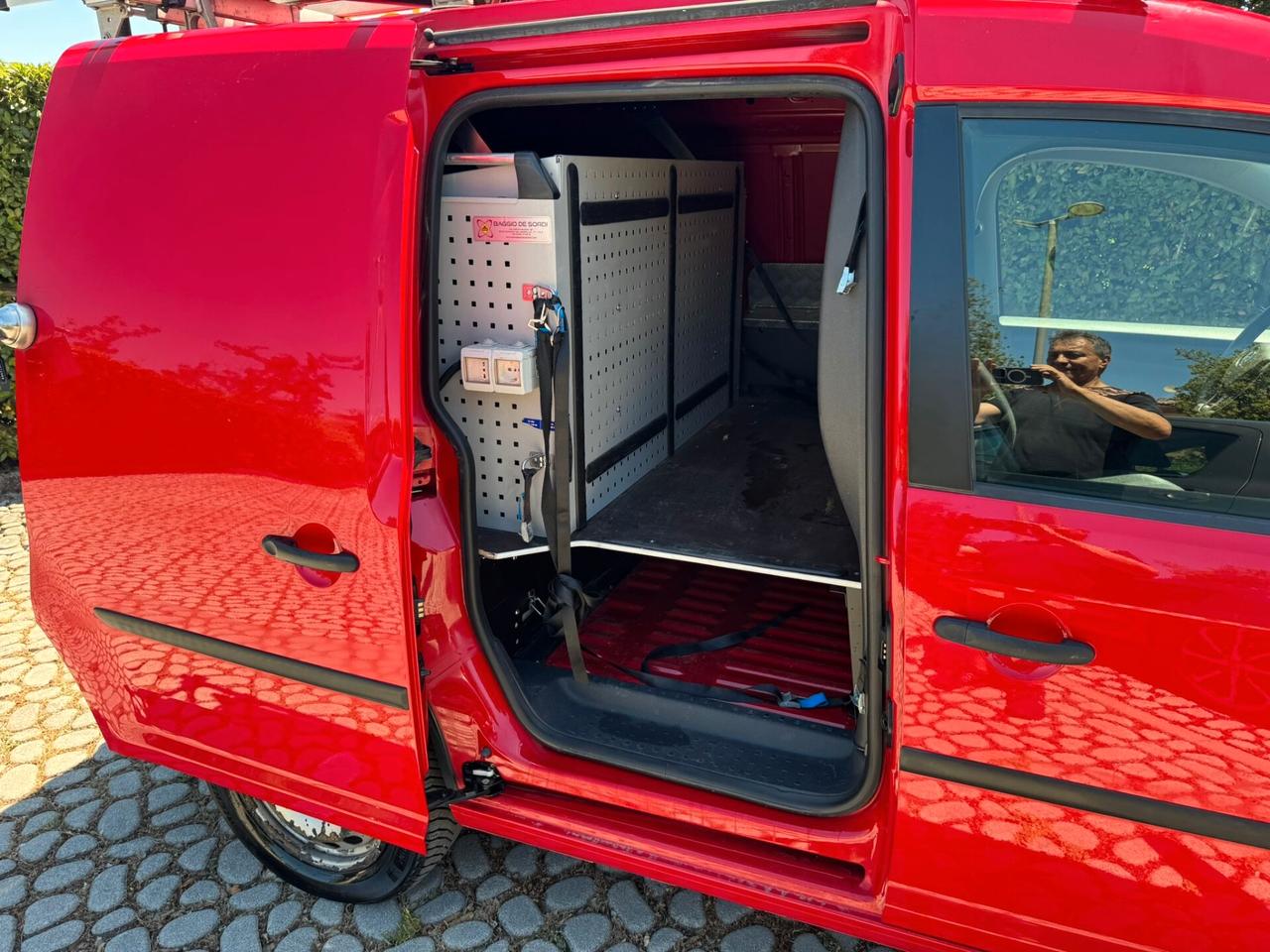 VW Caddy 2.0TDI 122 4WD S&S Bus. Off. Mobile -2016