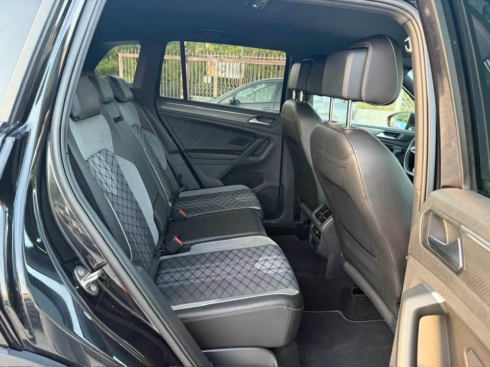 Volkswagen Tiguan 2.0 TDI 150 CV DSG R-Line