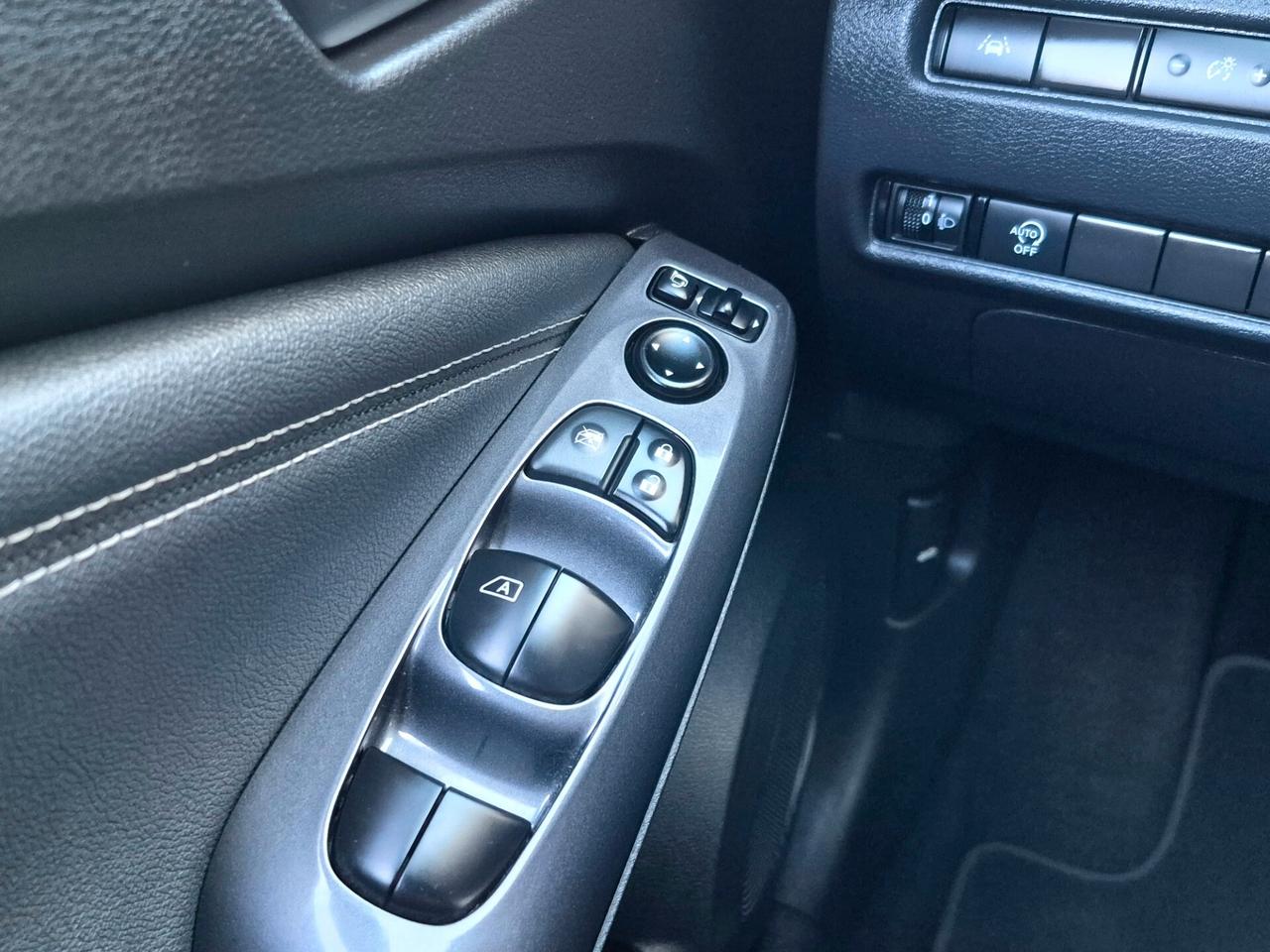 Nissan Juke 1.0 DIG-T 114 CV DCT N-Connecta