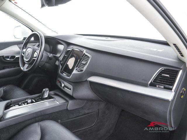 VOLVO XC90 D5 AWD Geartronic 7 posti Momentum - PER OPERATORI