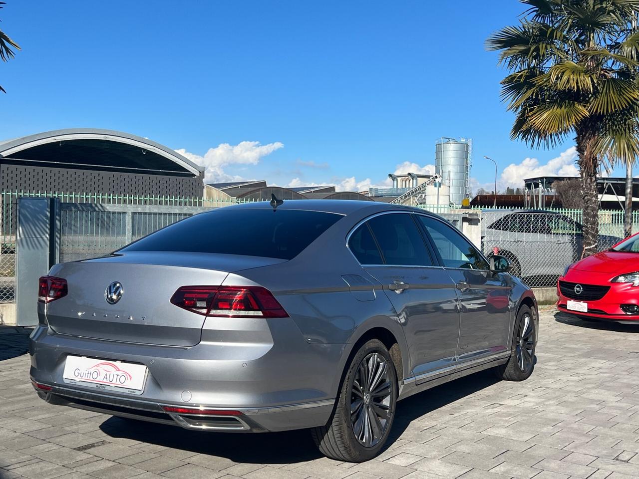 Volkswagen Passat 2.0 TDI DSG Executive FINANZIABILE