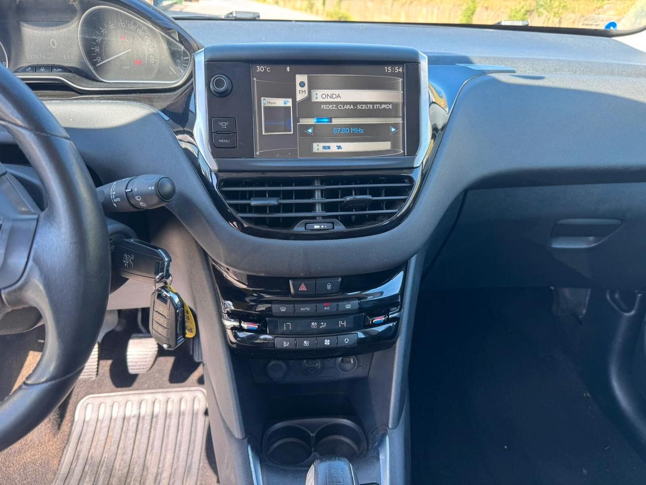 Peugeot 208 1.4 HDi 68 CV 5 porte Allure