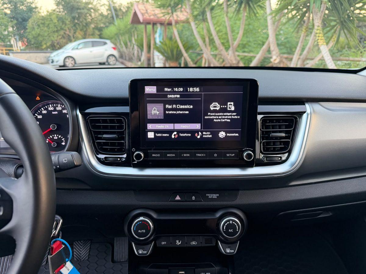KIA - STONIC 1,0 T-GDI MHEV IMT GT LINE