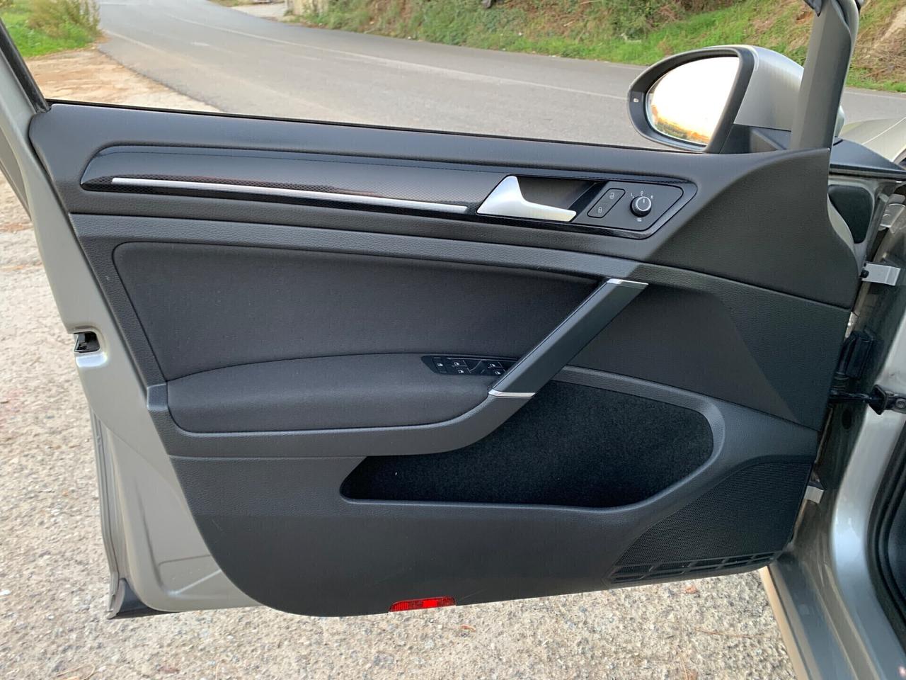 Volkswagen Golf 1.6 TDI 105 cv 5p. Highline BlueMotion Technology