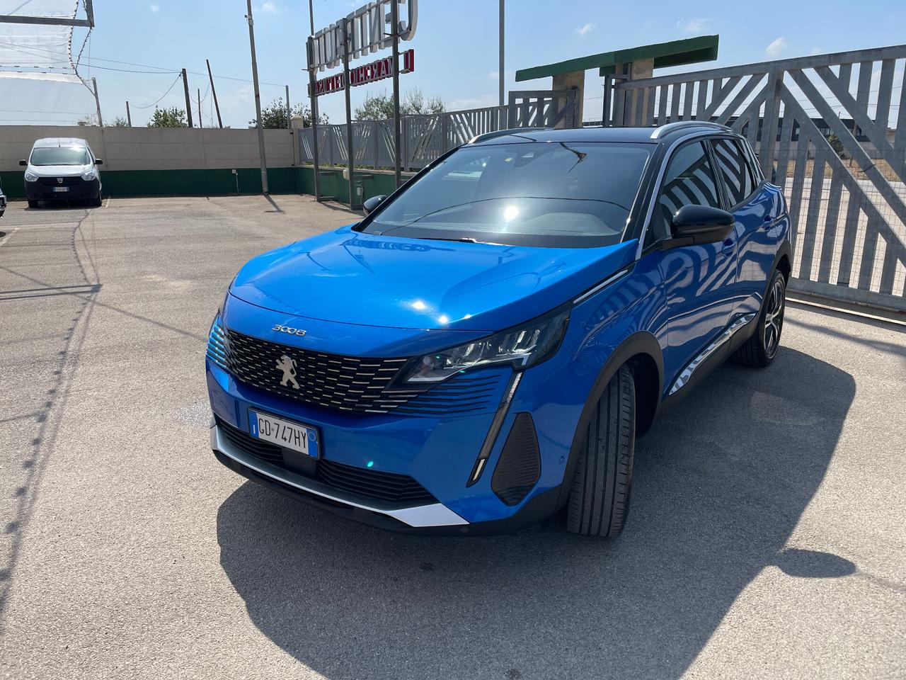 Peugeot 3008 1.5 BlueHDi 130cv Allure Pack-NAVIGATORE-RETROCAMERA