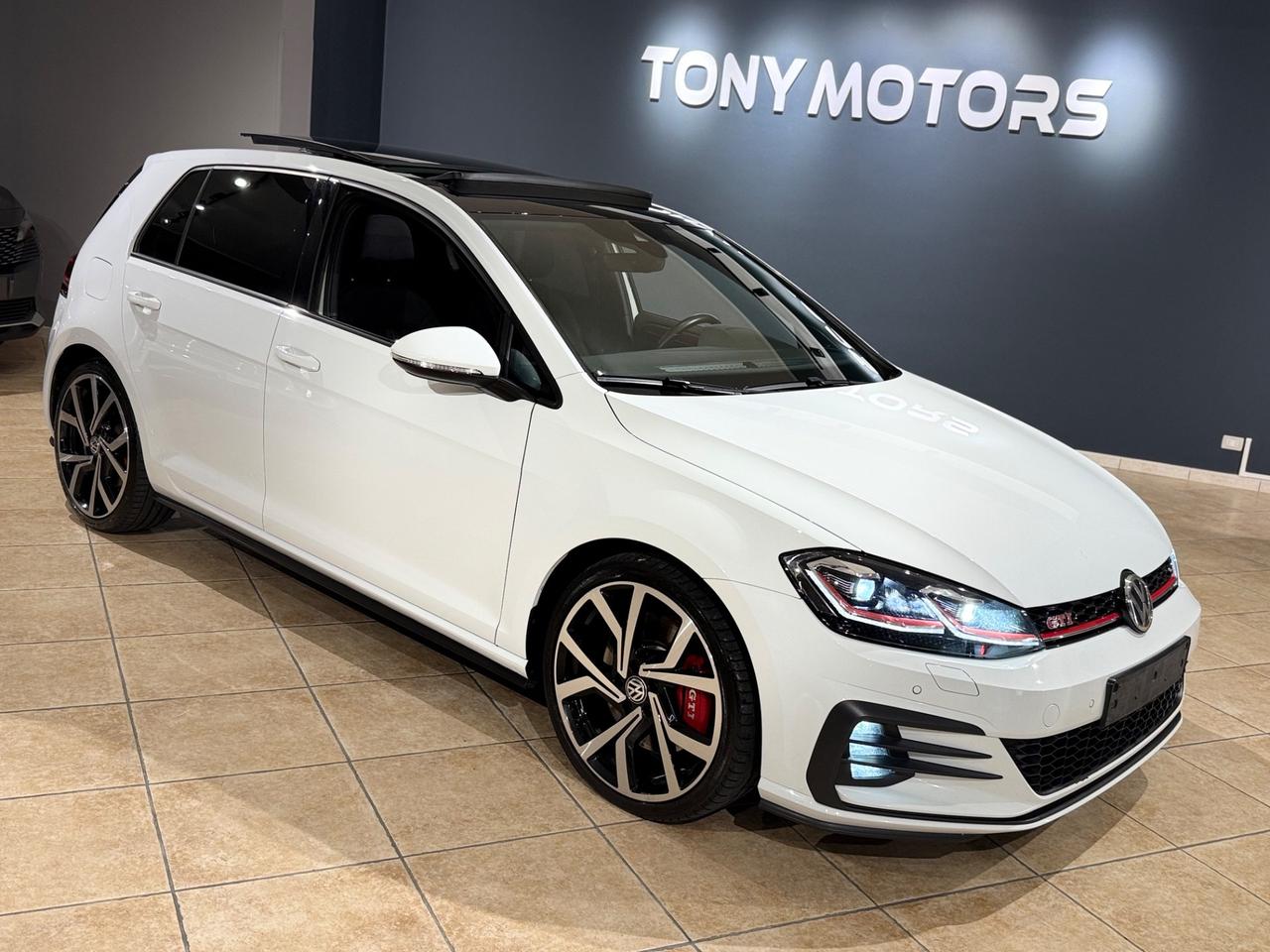 Golf GTI 2.0 TSI 245cv DSG Performance