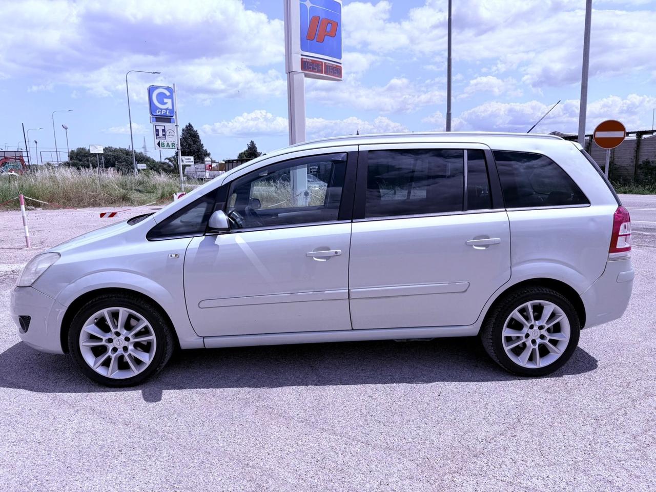 Opel Zafira 1.6 16V metano