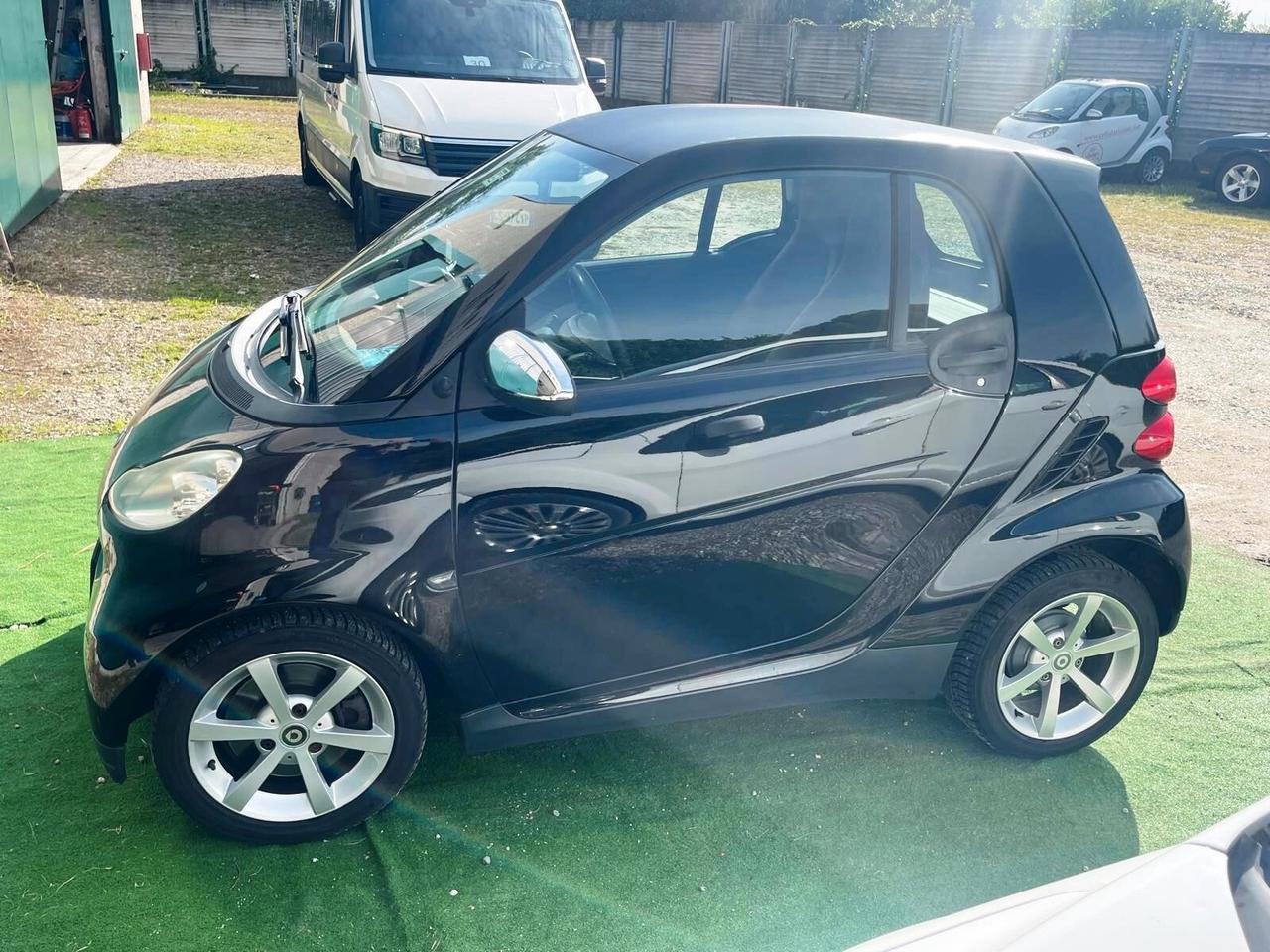 Smart ForTwo 1000 52 kW coupé pure