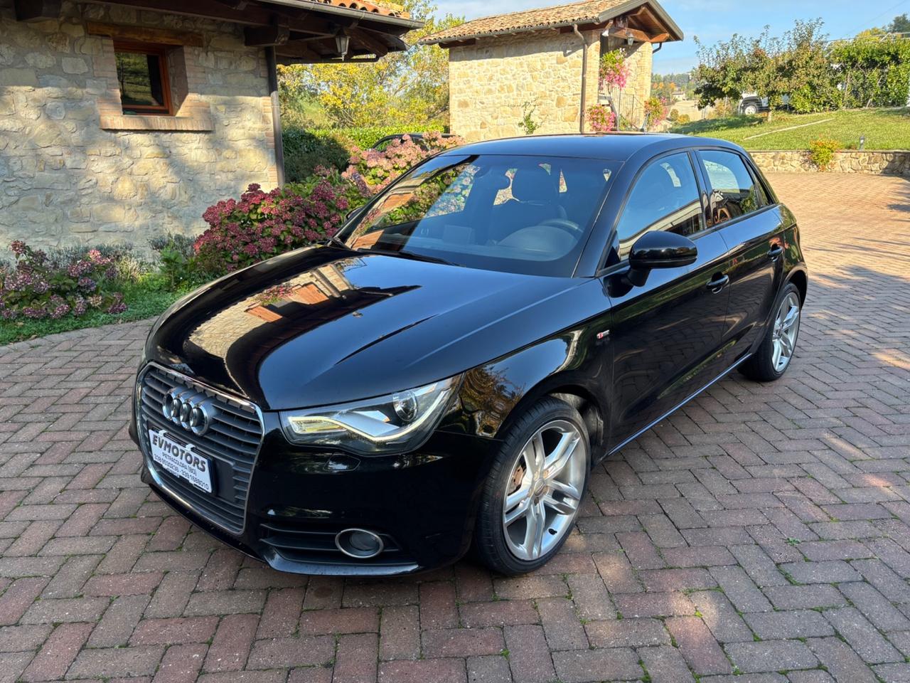 Audi A1 1.6 TDI S line 5 PORTE