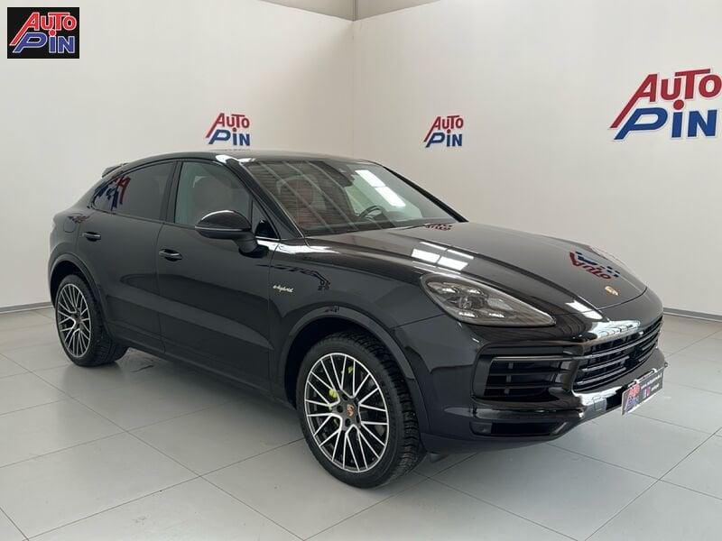 Porsche Cayenne 3.0 V6 E-HYBRID Coupè