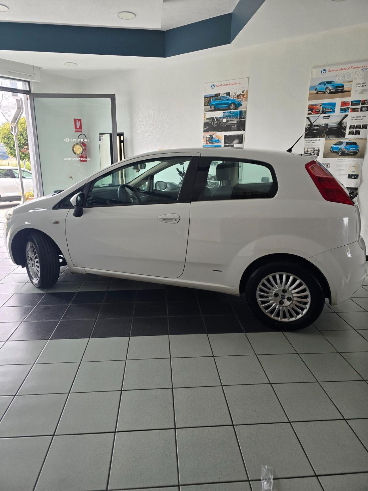 Fiat Grande Punto 1.3 MJT 75 CV 5 porte Dynamic