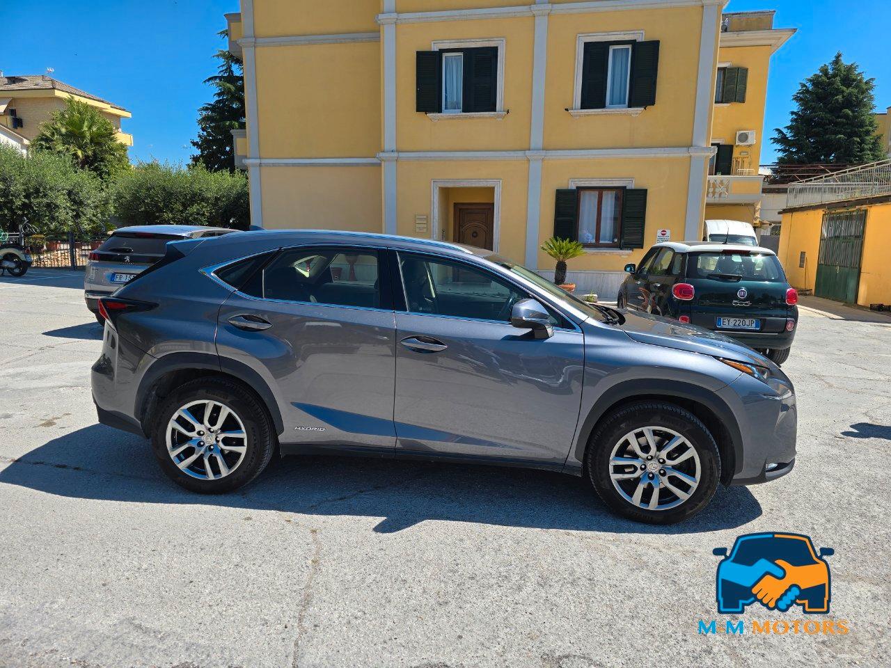 Lexus NX 300h 2.5 Executive 4wd cvt