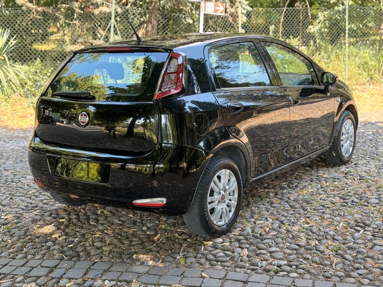 FIAT Punto 1.3 MJT 95CV Lounge – 2013