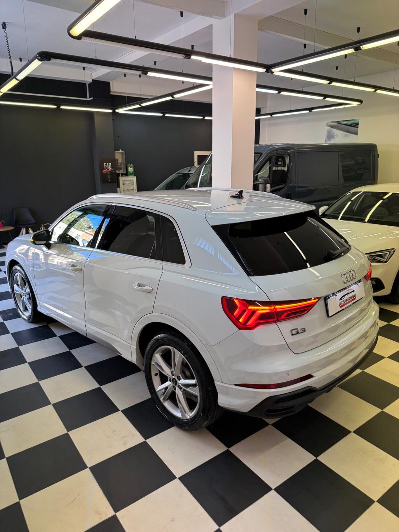 Audi Q3 35 TDI S tronic S Line Edition
