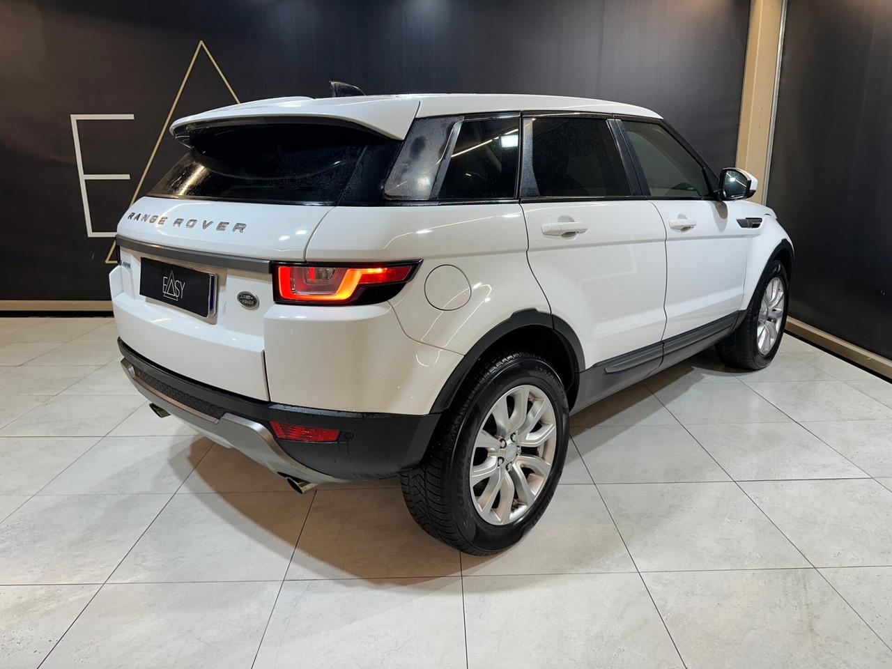 Land Rover Range Rover Evoque 5p 2.0 td4 SE 150CV * IVA ESPOSTA *