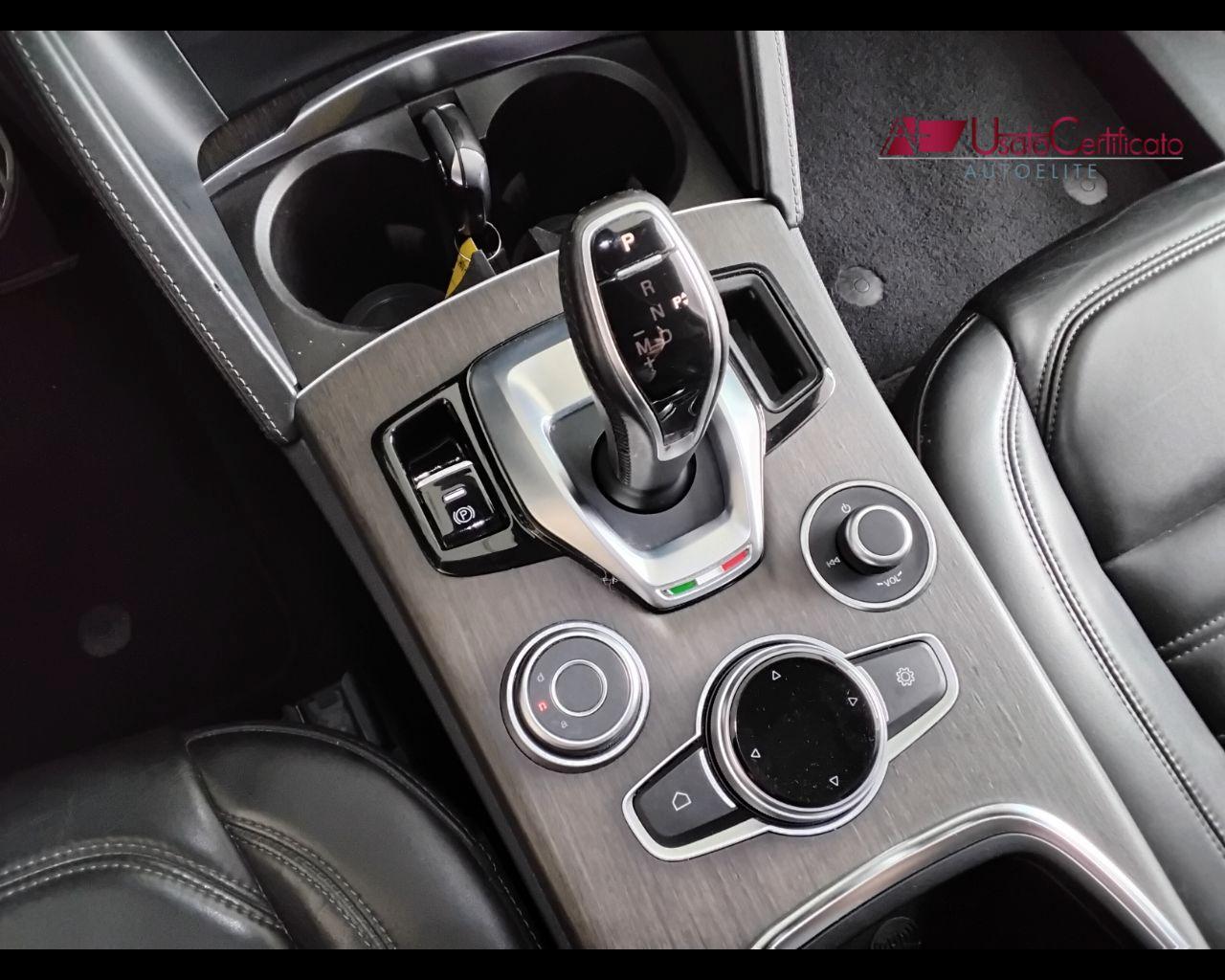 ALFA ROMEO Stelvio 2.2 Turbodiesel 190 CV AT8 Q4 Ti