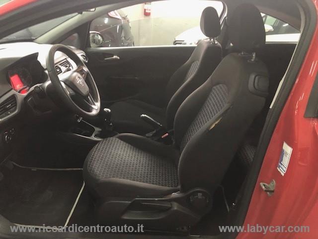 OPEL Corsa 1.2 Coupé