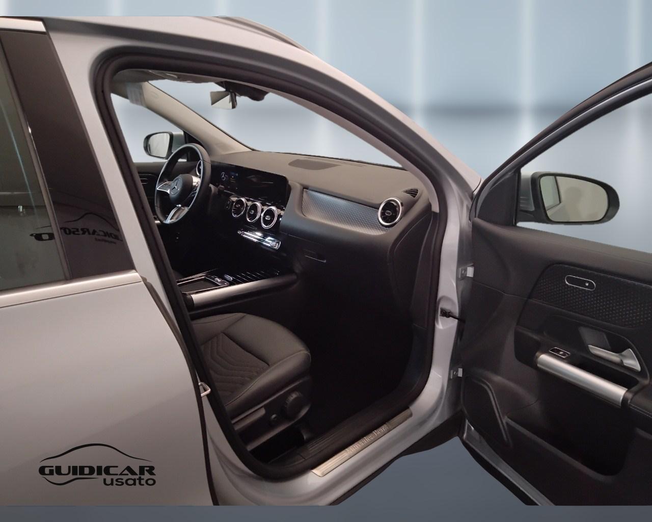 Mercedes-Benz GLA-H247 2023 - GLA 180 d Progressive Advanced auto