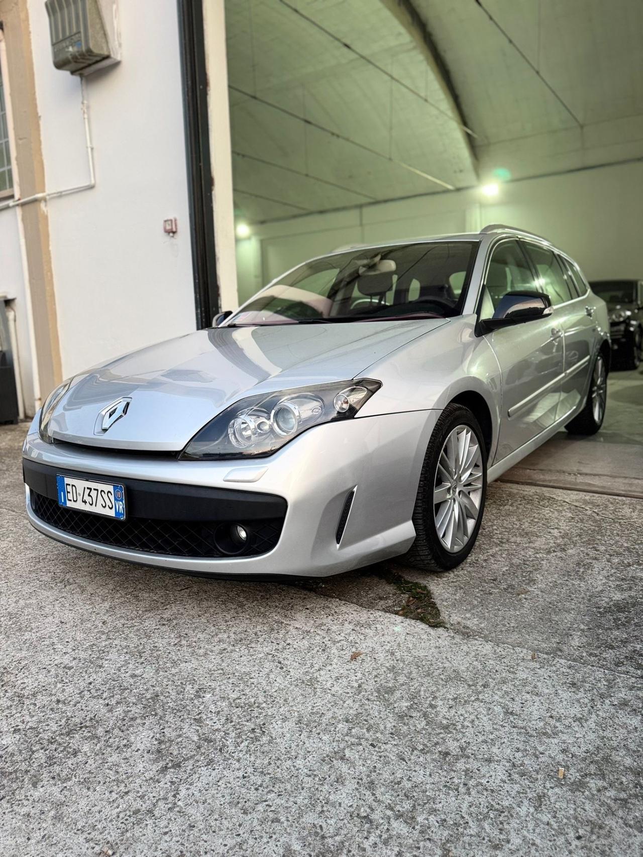 Renault Laguna 2.0 dCi 150CV 4Control