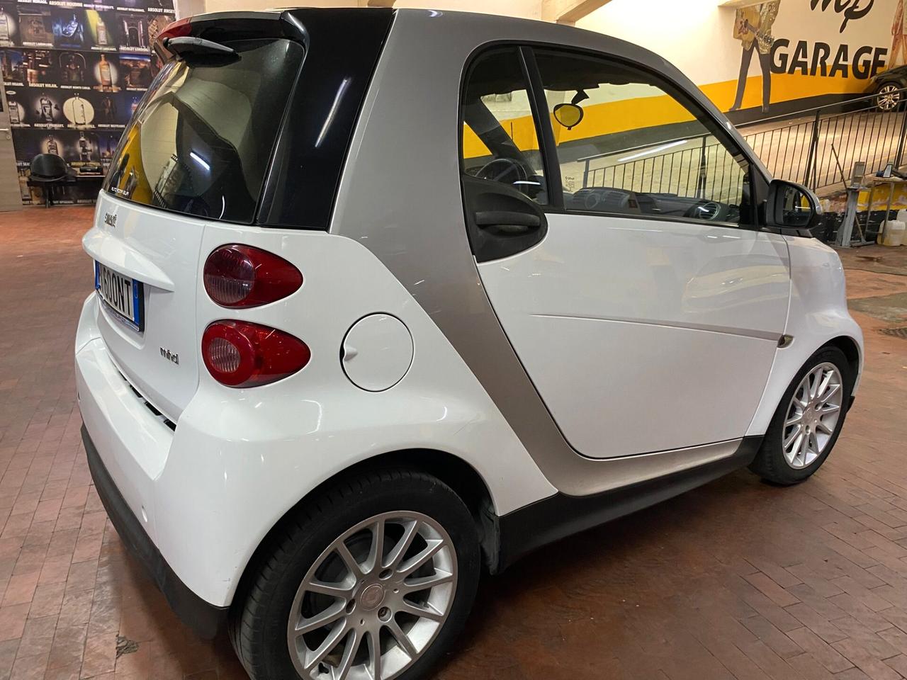 Smart ForTwo 1000 52 kW MHD coupé pure