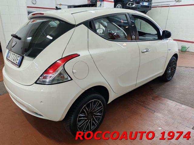 LANCIA Ypsilon 1.2 69 CV 5 porte GPL Ecochic Gold