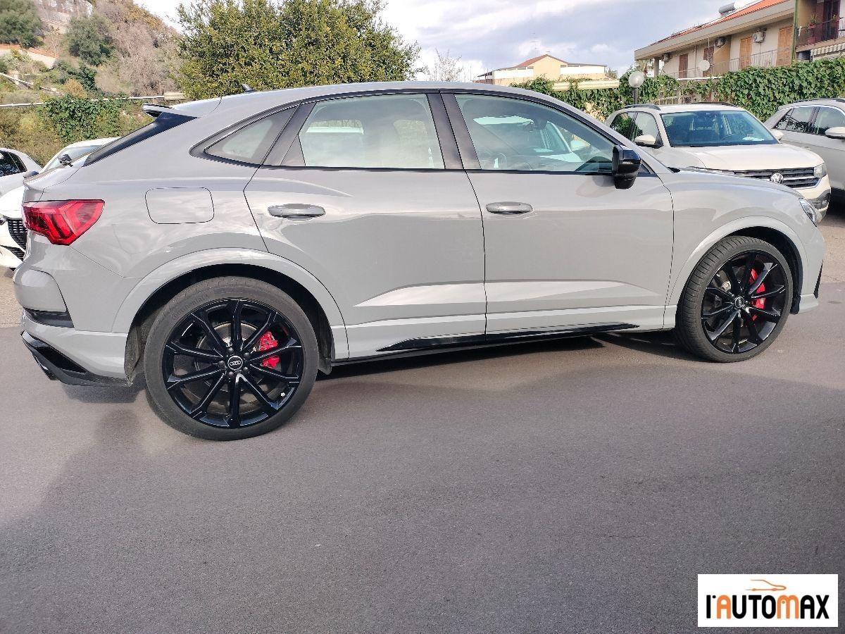 AUDI - Q3 Sportback RS 2.5 quattro s-tronic