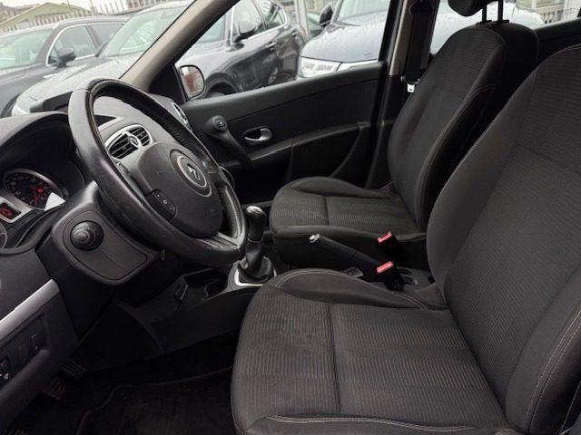 RENAULT Clio 1.2 16V 5 porte Live!