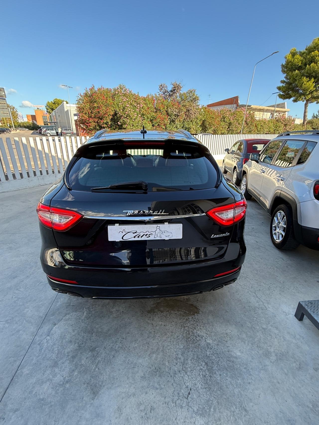 Maserati Levante V6 Diesel 275 CV AWD Gransport