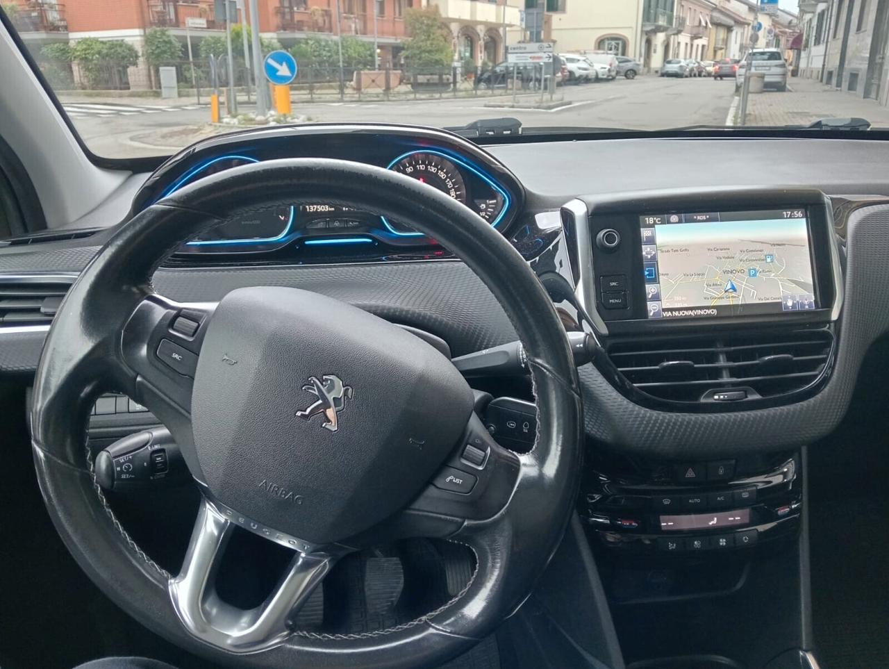 Peugeot 2008 1.6 VTi 120CV Allure