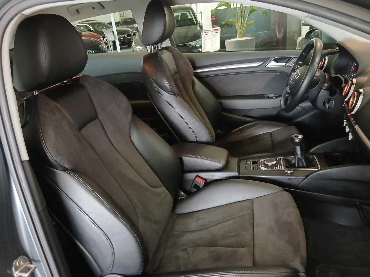 Audi A3 SLINE - 1.6 TDI 110CV UNICO PROPRIETARIO