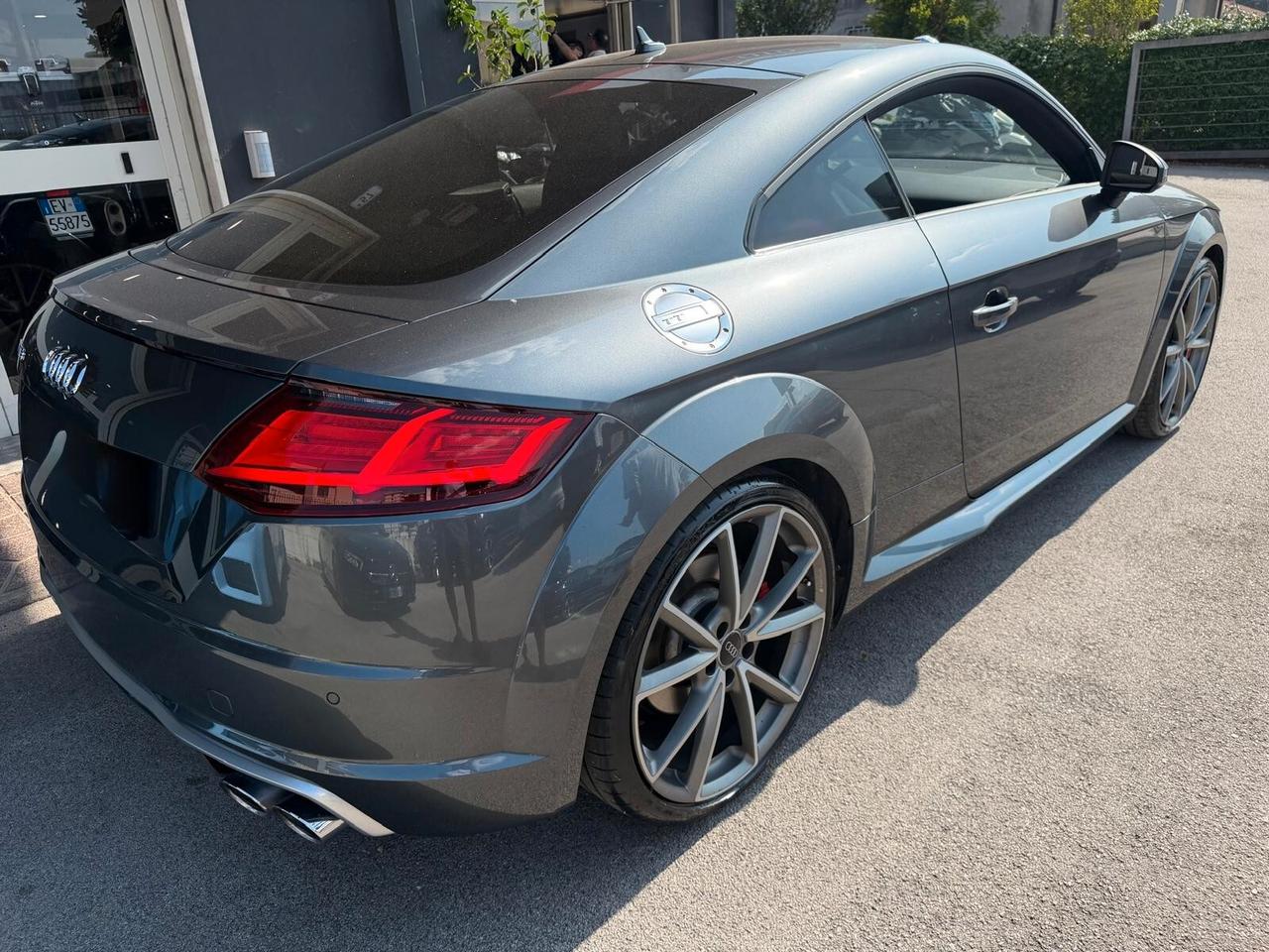 Audi TT TTS Coupé 2.0 TFSI 310 CV quattro