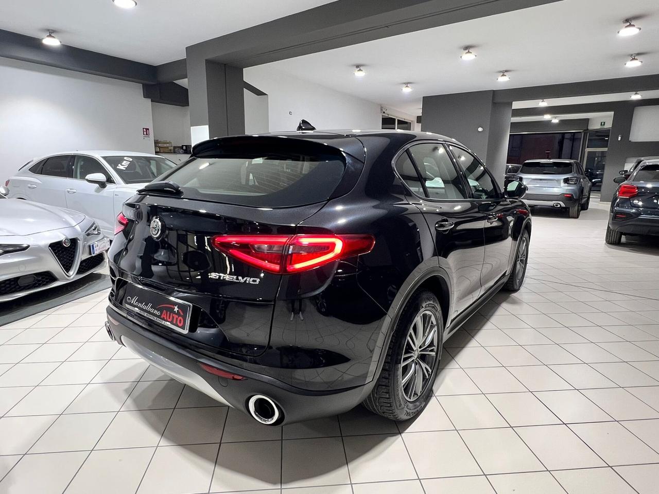 Alfa Romeo Stelvio 2.2 Turbodiesel 160 CV AT8 RWD Business