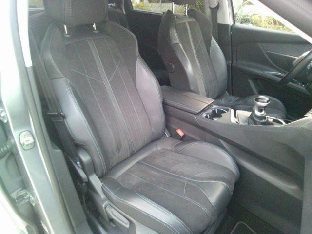 PEUGEOT 5008 BlueHDi 130 S&S Crossway