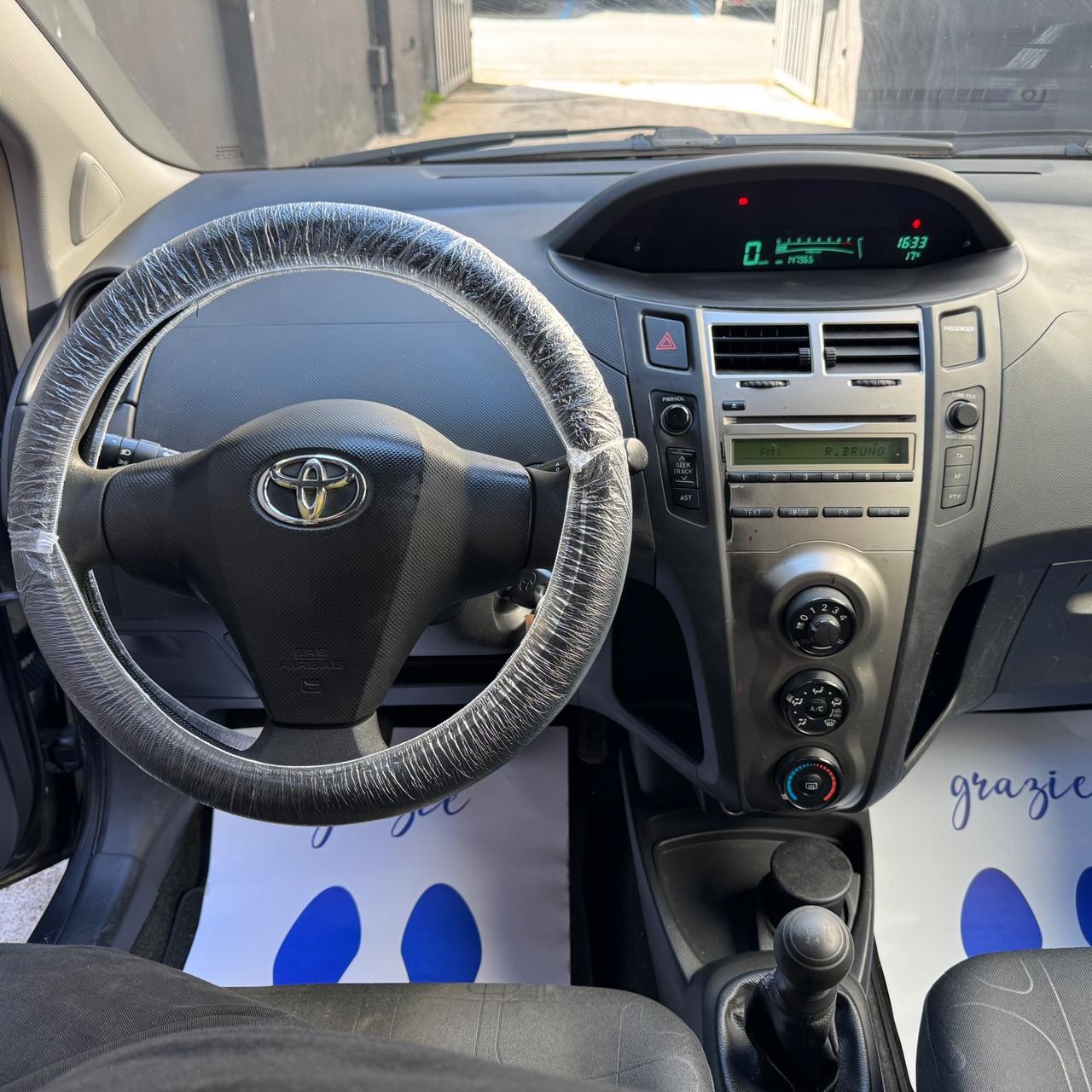 Toyota Yaris 1.0 5 porte Now