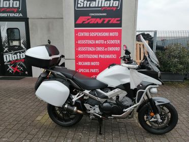 Honda CrossRunner travel edition