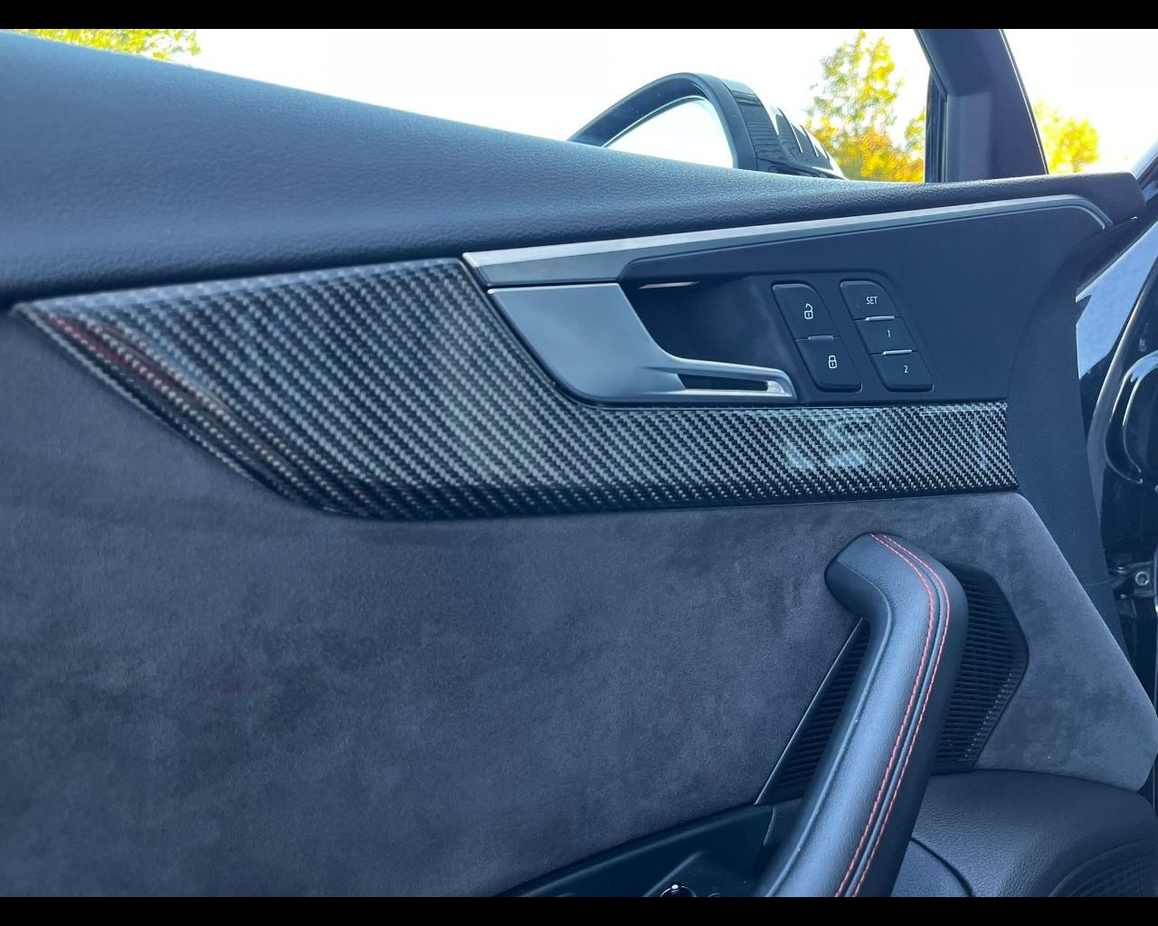 AUDI RS4 AVANT TIPTRONIC QUATTRO