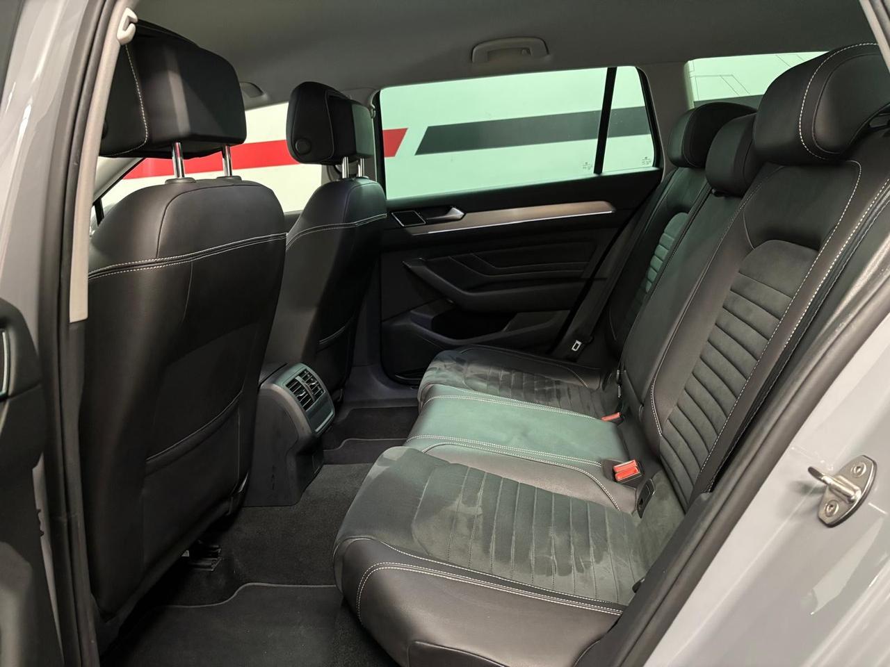 Volkswagen Passat Variant 2.0 TDI SCR EVO DSG Executive FULL OPTIONAL * REGALO SPECIALE DA AUTOWEB *