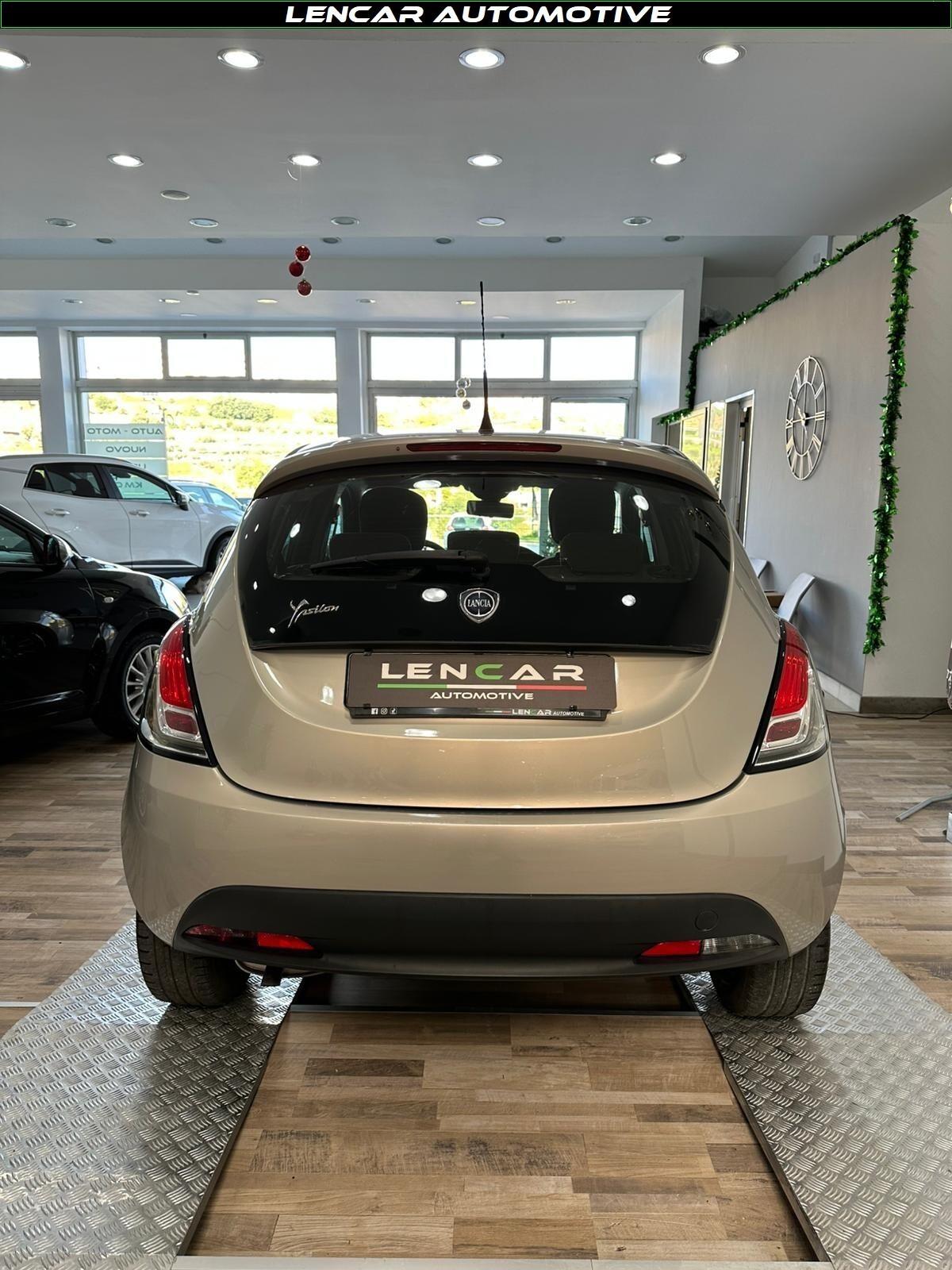 Lancia Ypsilon 1.2 5p. Gold