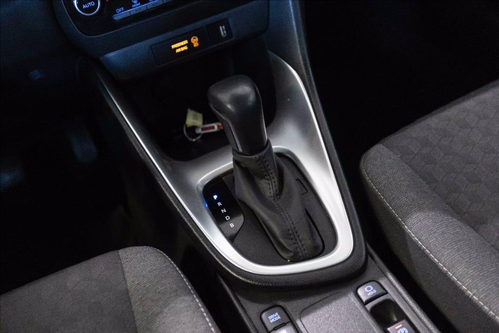 TOYOTA Yaris 1.5h Business del 2021