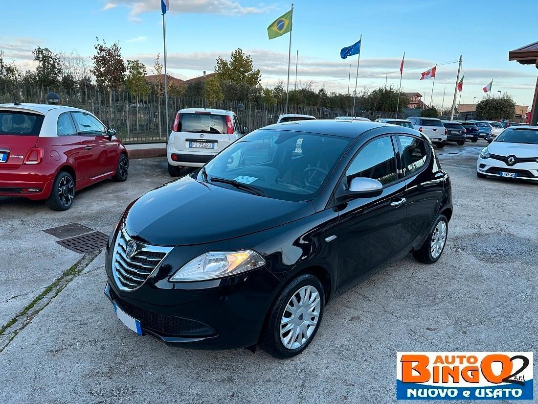 Lancia Ypsilon 1.3 MJT 16V 95 CV 5 porte S&S Silver