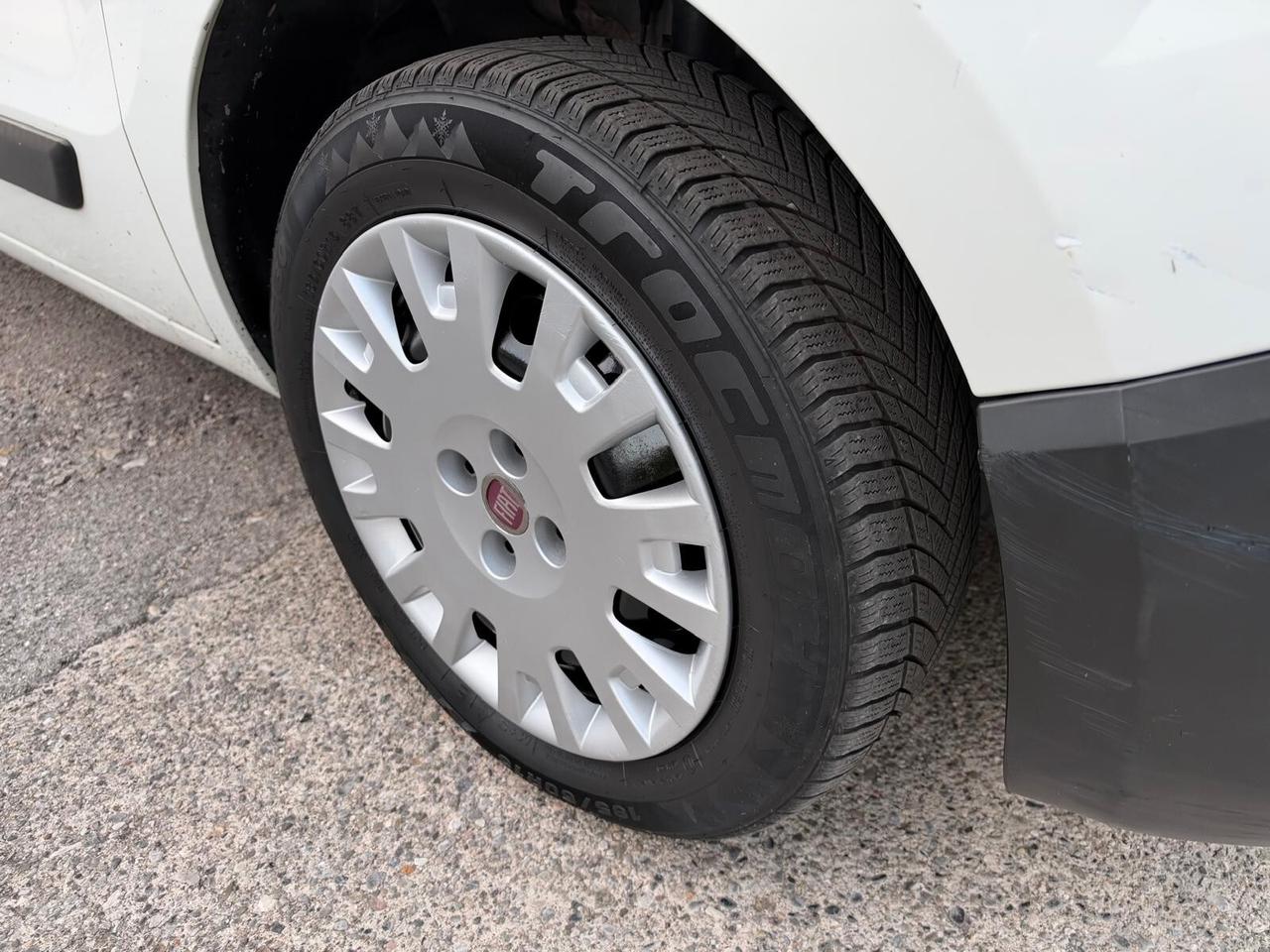 Fiat Fiorino 1.3 MJT 95CV Furgone Adventure E5+