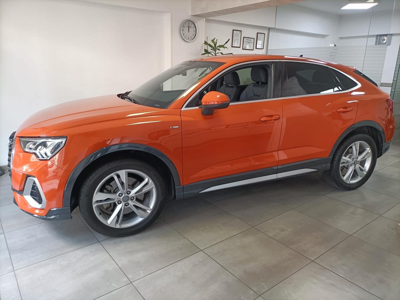 Audi Q3 40 TFSI quattro S tronic S line edition