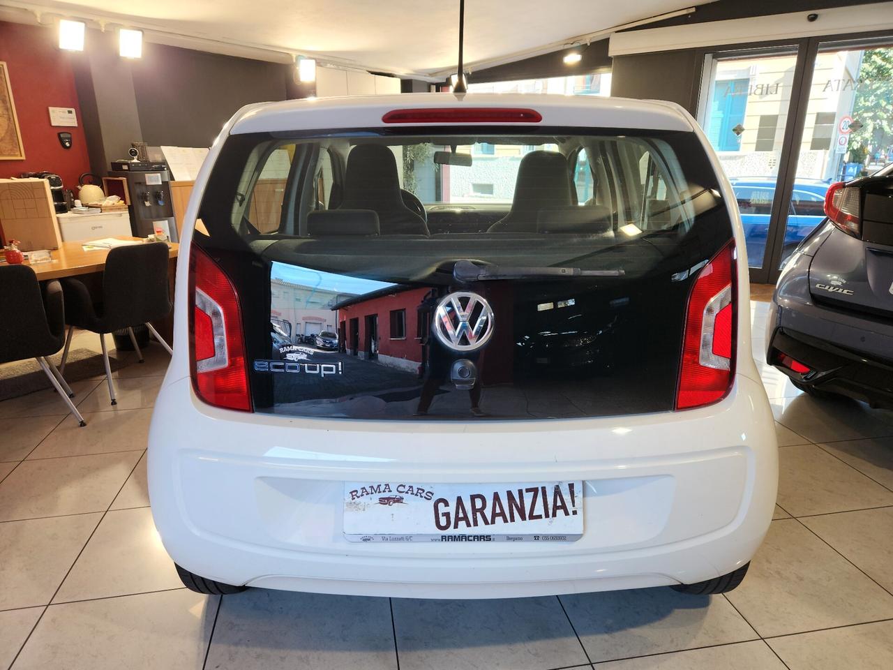 Volkswagen up!