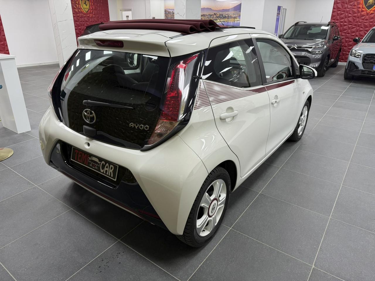 Toyota Aygo 1.0 VVT-i 69 CV 5 porte x-wave TSS