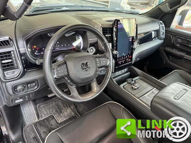 DODGE RAM 1500 crew Cab limited night edition