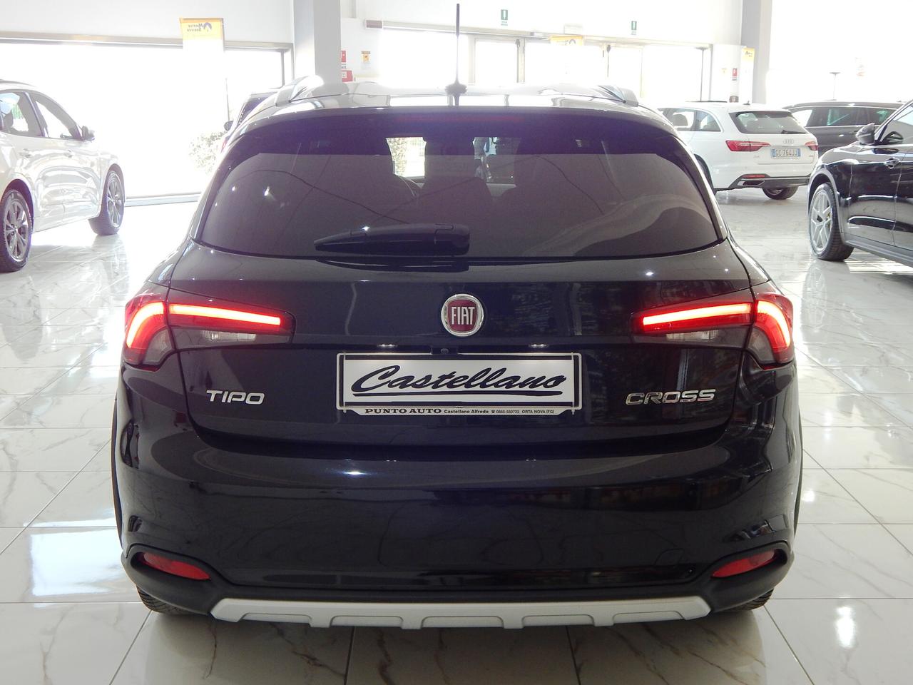 Fiat Tipo 5p 1.6 mjt Cross S&S NAVI-PARK-RADAR-LED