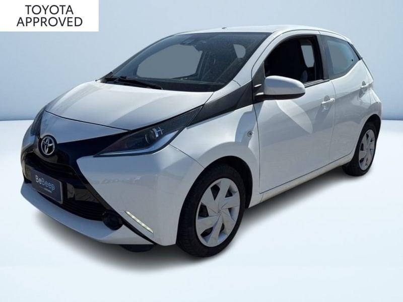Toyota Aygo 1.0 X-PLAY 5P M-MT