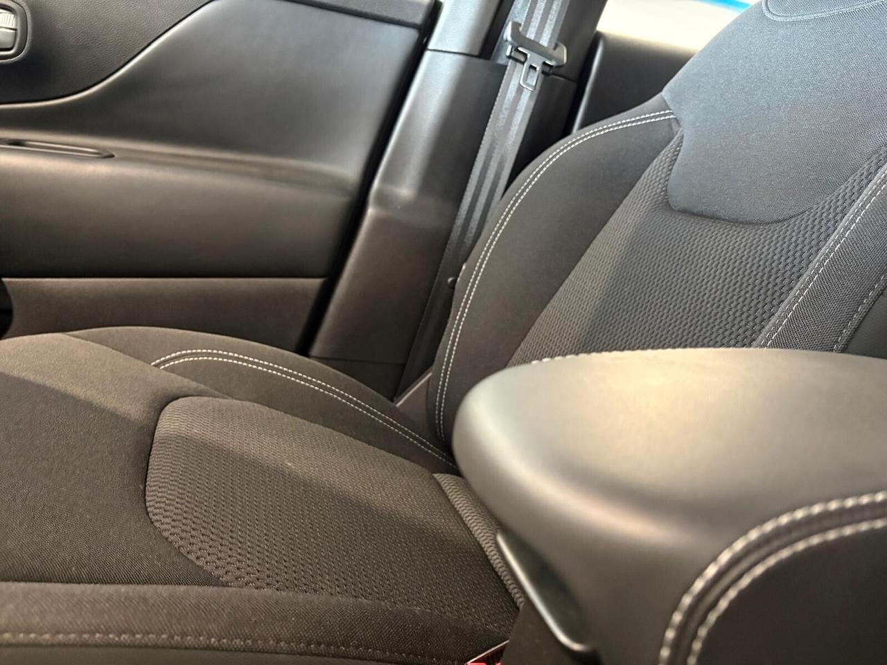Jeep Renegade SUMMIT 1.5 T4 Hybrid MHEV Aut. SPOTICAR