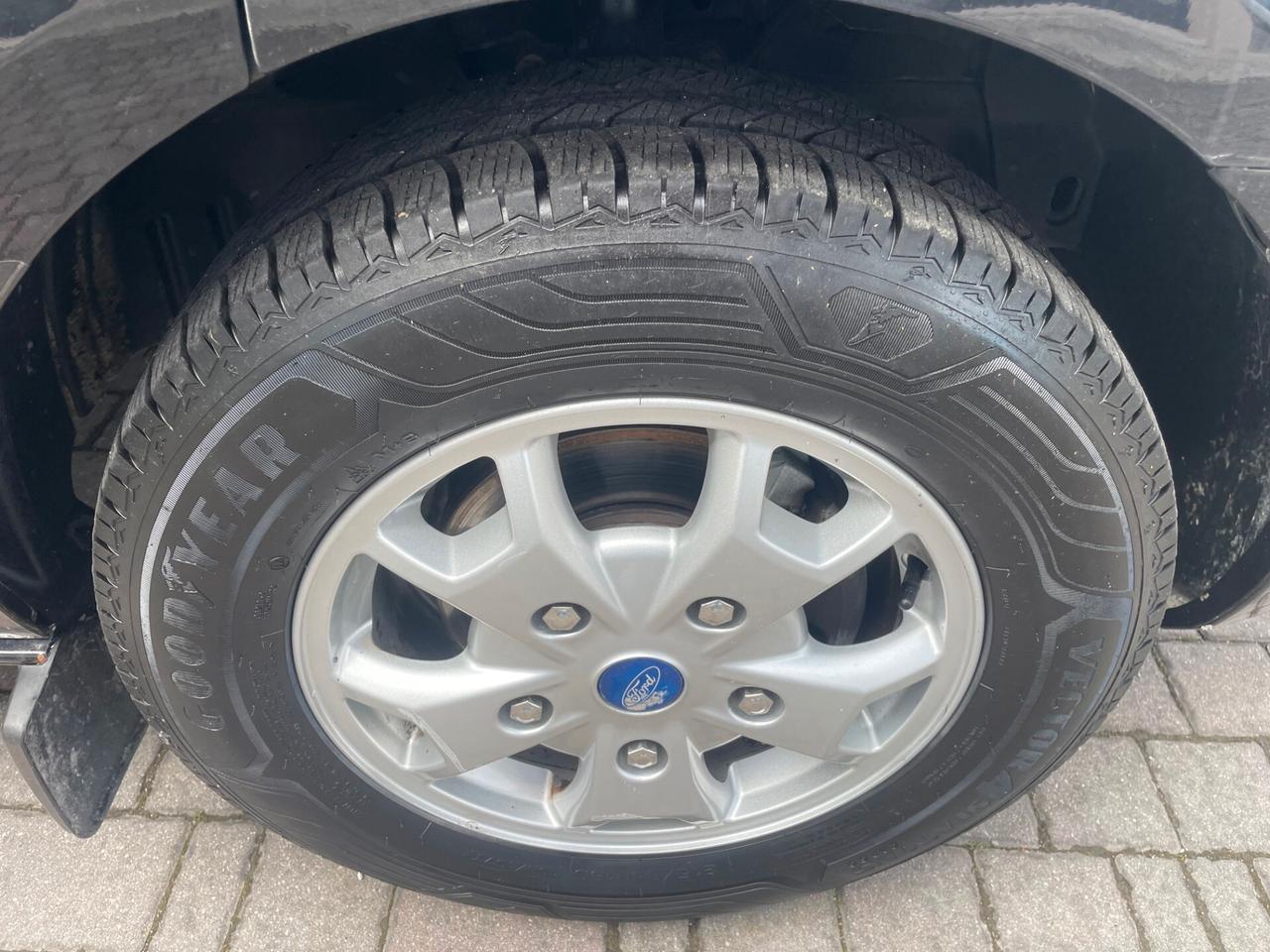 Ford Tourneo Custom 300 2.2 TDCi 155CV PL Titanium